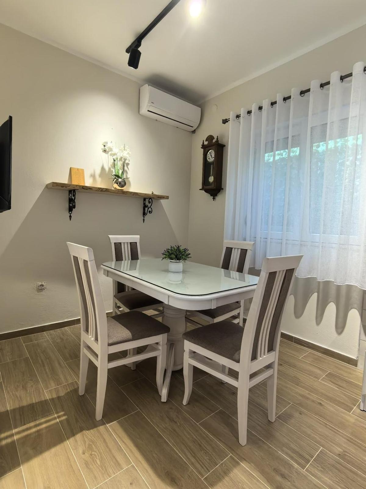 Sunny Hill - Parking - Fenced Garden - Luxury Loft Apartment Kotor Exterior foto